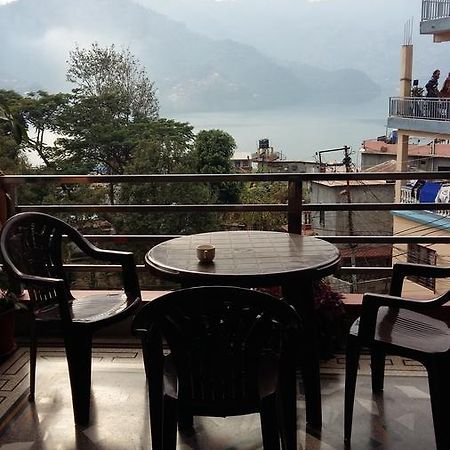 Hotel Bhadrakali Pokhara Inn Exteriör bild