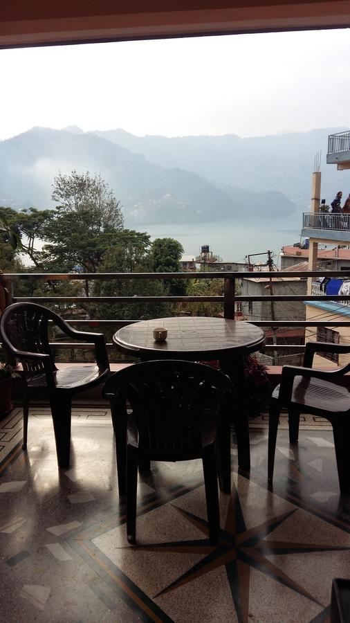Hotel Bhadrakali Pokhara Inn Exteriör bild