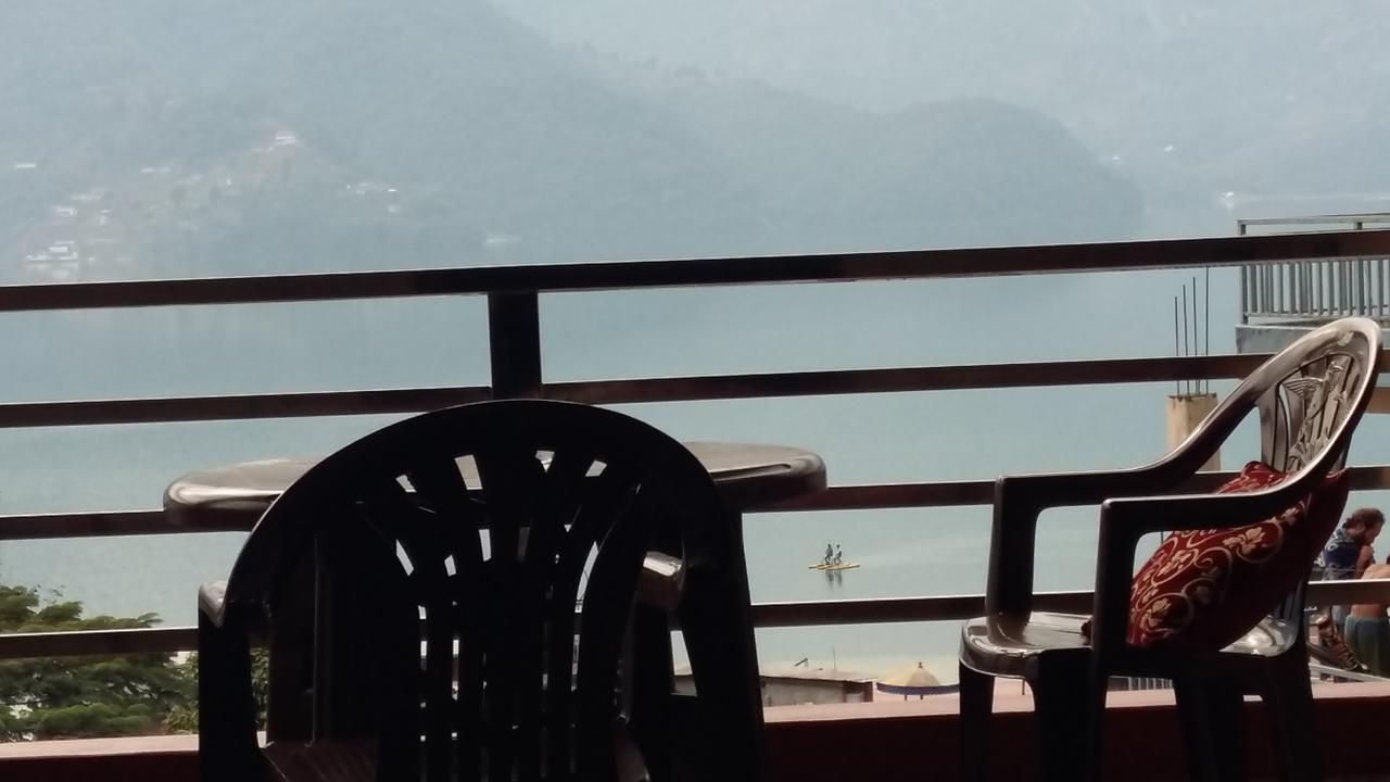 Hotel Bhadrakali Pokhara Inn Exteriör bild