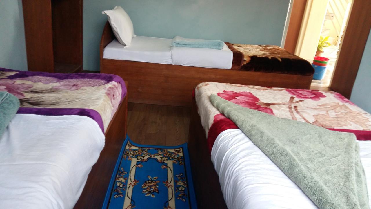 Hotel Bhadrakali Pokhara Inn Exteriör bild