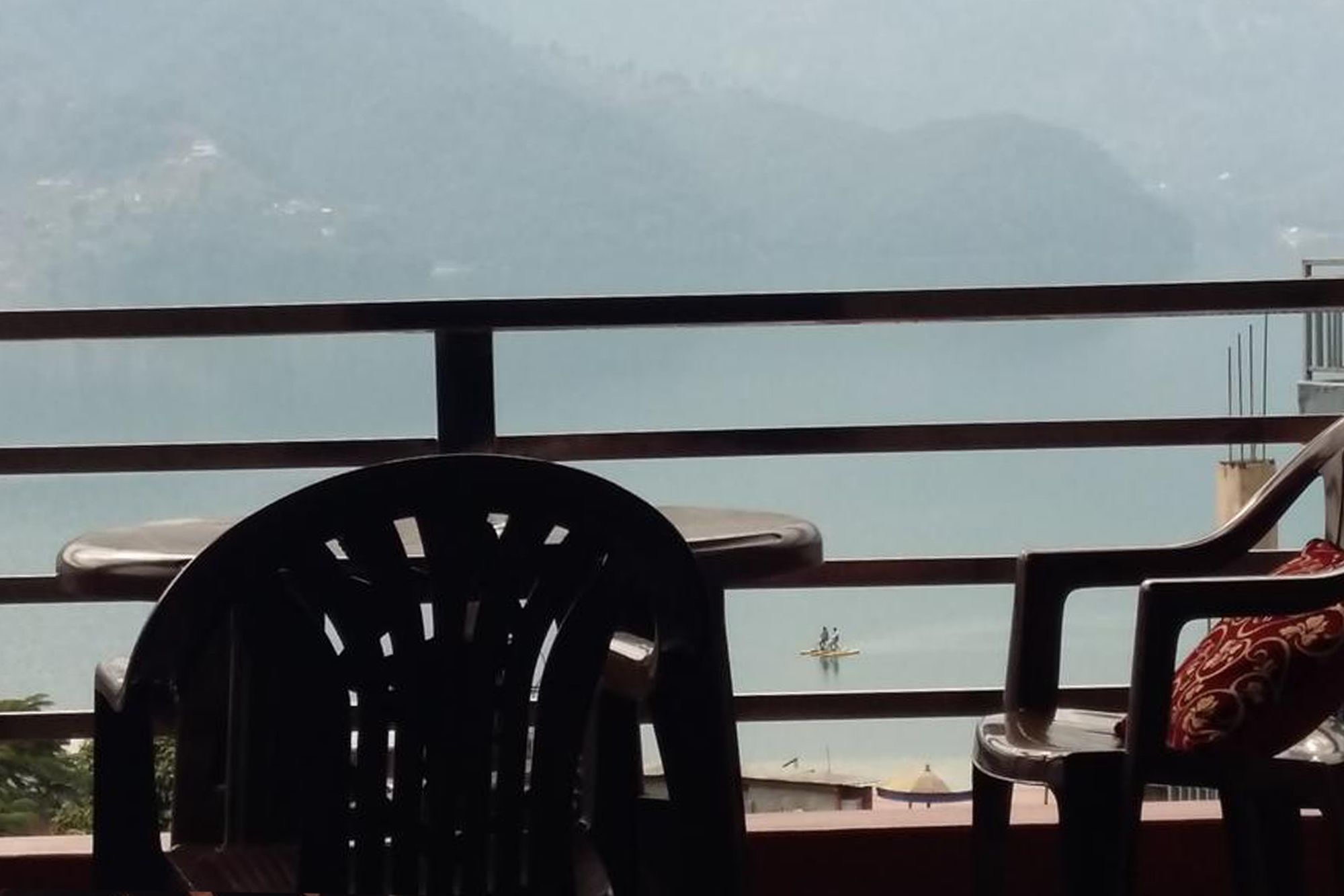 Hotel Bhadrakali Pokhara Inn Exteriör bild